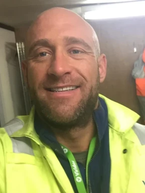 American men looking for love