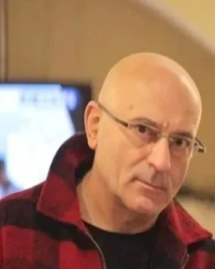 <span>Piero, 61</span>&nbsp;<span style='width: 25px; height: 16px; float: right; background-image: url(/bitmaps/flags_small/IT.PNG)'>&nbsp;</span><br><span>Arezzo, Italy</span>&nbsp;<input type='button' class='joinbtn' style='float: right' value='JOIN NOW' />