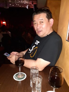 <span>Feng, 53</span>&nbsp;<span style='width: 25px; height: 16px; float: right; background-image: url(/bitmaps/flags_small/DE.PNG)'>&nbsp;</span><br><span>Berlin, Niemcy</span>&nbsp;<input type='button' class='joinbtn' style='float: right' value='JOIN NOW' />