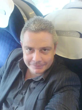 <span>Dylan, 53</span>&nbsp;<span style='width: 25px; height: 16px; float: right; background-image: url(/bitmaps/flags_small/UK.PNG)'>&nbsp;</span><br><span>Oxford, United Kingdom</span>&nbsp;<input type='button' class='joinbtn' style='float: right' value='JOIN NOW' />