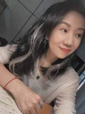 <span>Mei, 54</span>&nbsp;<span style='width: 25px; height: 16px; float: right; background-image: url(/bitmaps/flags_small/CN.PNG)'>&nbsp;</span><br><span>Guangzhou, China</span>&nbsp;<input type='button' class='joinbtn' style='float: right' value='JOIN NOW' />