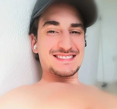 <span>Dan, 29</span>&nbsp;<span style='width: 25px; height: 16px; float: right; background-image: url(/bitmaps/flags_small/TH.PNG)'>&nbsp;</span><br><span>Bangkok, Thailand</span>&nbsp;<input type='button' class='joinbtn' style='float: right' value='JOIN NOW' />