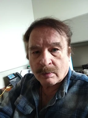 <span>Mike, 53</span>&nbsp;<span style='width: 25px; height: 16px; float: right; background-image: url(/bitmaps/flags_small/US.PNG)'>&nbsp;</span><br><span>Charlotte, สหรัฐอเมริกา</span>&nbsp;<input type='button' class='joinbtn' style='float: right' value='JOIN NOW' />